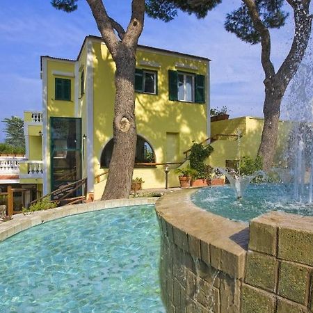 Albergo Villa Hibiscus Forio  Екстер'єр фото