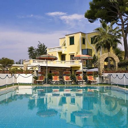 Albergo Villa Hibiscus Forio  Екстер'єр фото