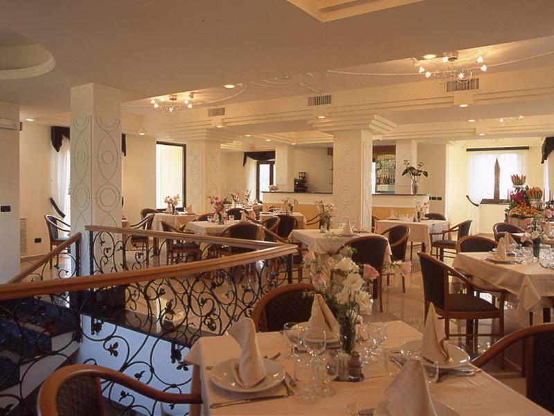 Albergo Villa Hibiscus Forio  Екстер'єр фото