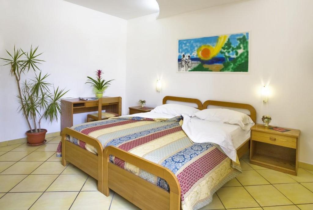 Albergo Villa Hibiscus Forio  Номер фото