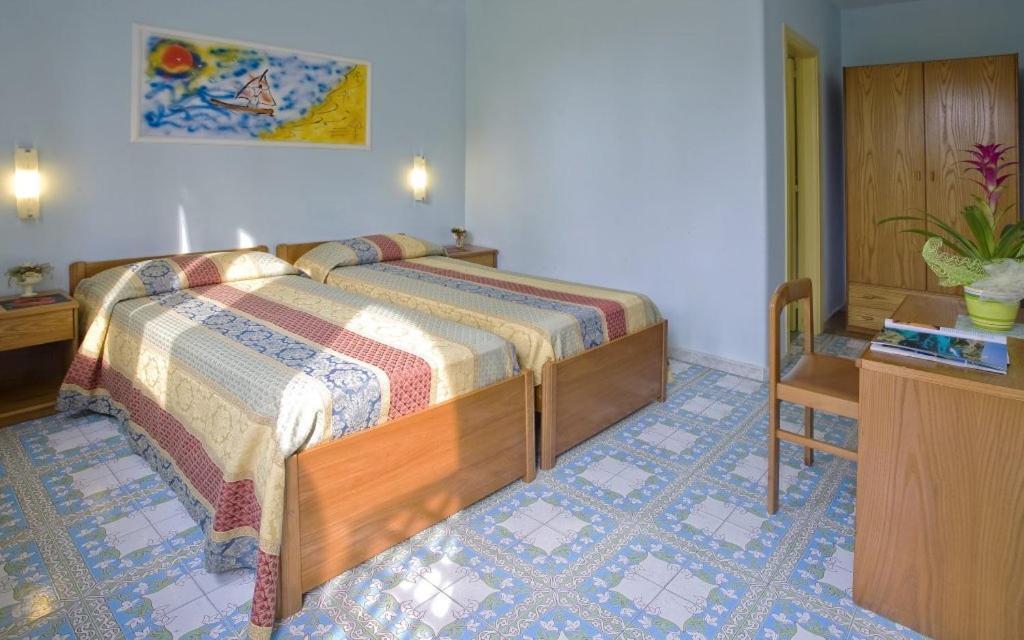 Albergo Villa Hibiscus Forio  Номер фото