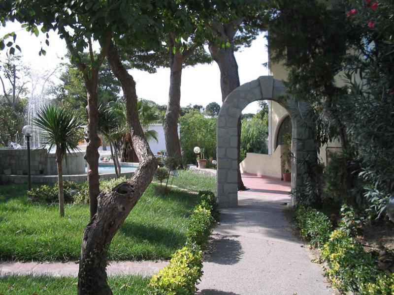 Albergo Villa Hibiscus Forio  Екстер'єр фото